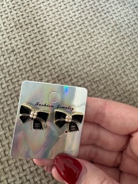 Black Bow Pearl Accent Stud Earrings - Fashion Jewelry